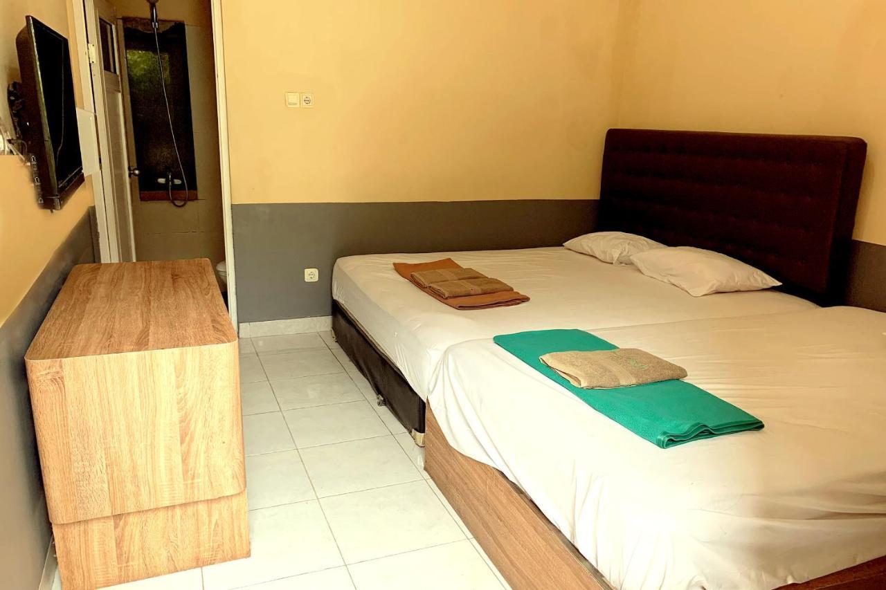 โอมะห์ เปเลม ชาเรียะห์ Hostel เซอมารัง ภายนอก รูปภาพ