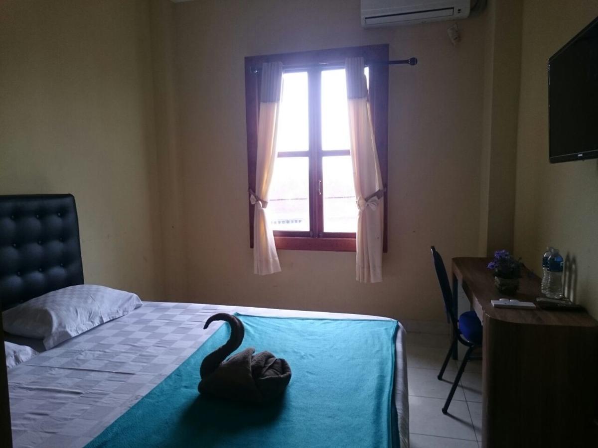 โอมะห์ เปเลม ชาเรียะห์ Hostel เซอมารัง ภายนอก รูปภาพ